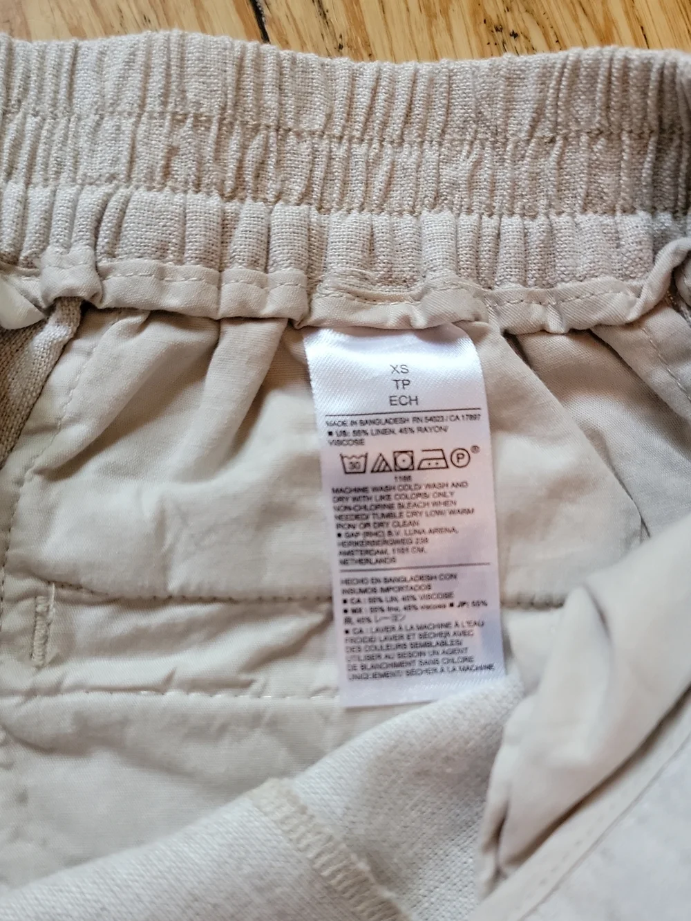 Banana Republic Wide-Leg Cropped Pants in Light Taupe